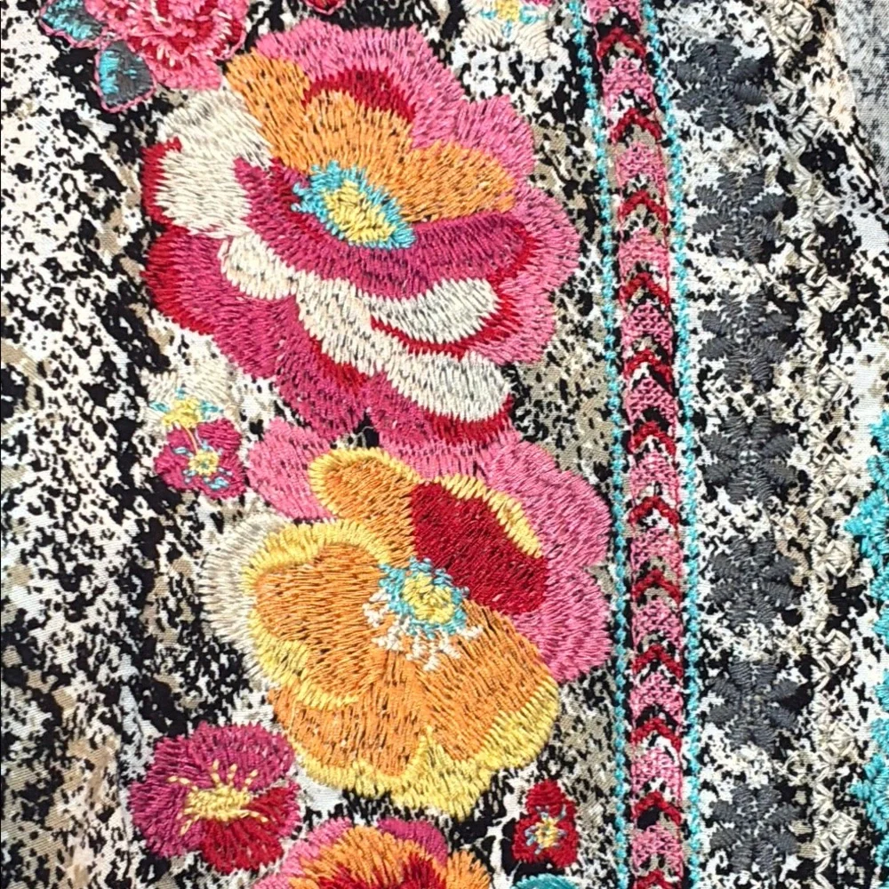Savanna Jane Embroidered Bell Sleeve Boho Animal Print Black/Pink Floral Blouse - Picture 6 of 8